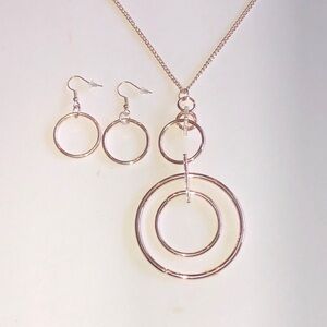 Gold Tone Double Hoop Necklace and Earring Set